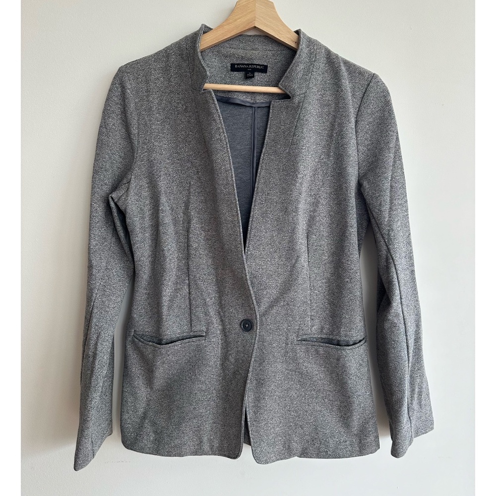 Banana Republic lightweight blazer in gray